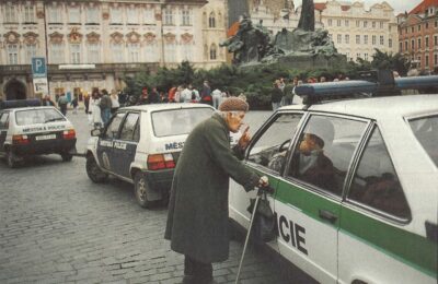 Diskuze s policií (1994)